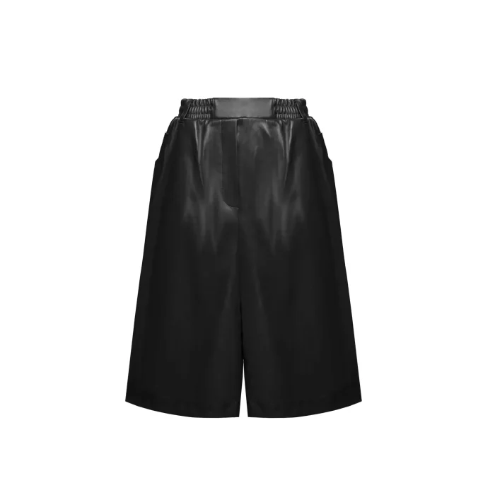 leather bermuda shorts - black