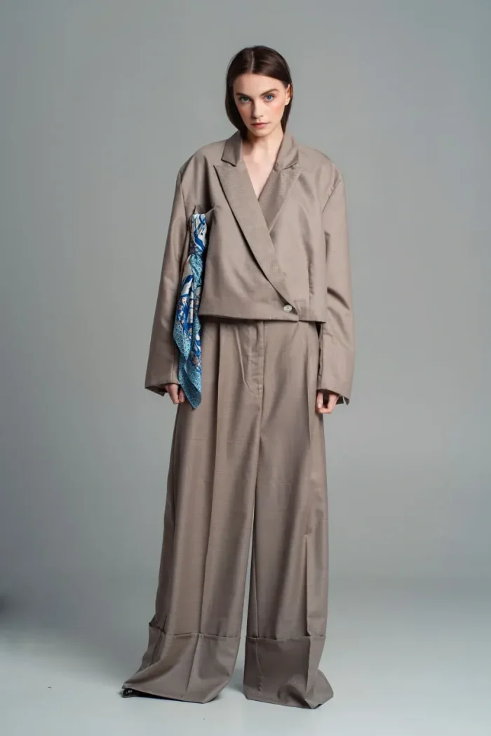 cropped blazer with shawl "vovna" - beige
