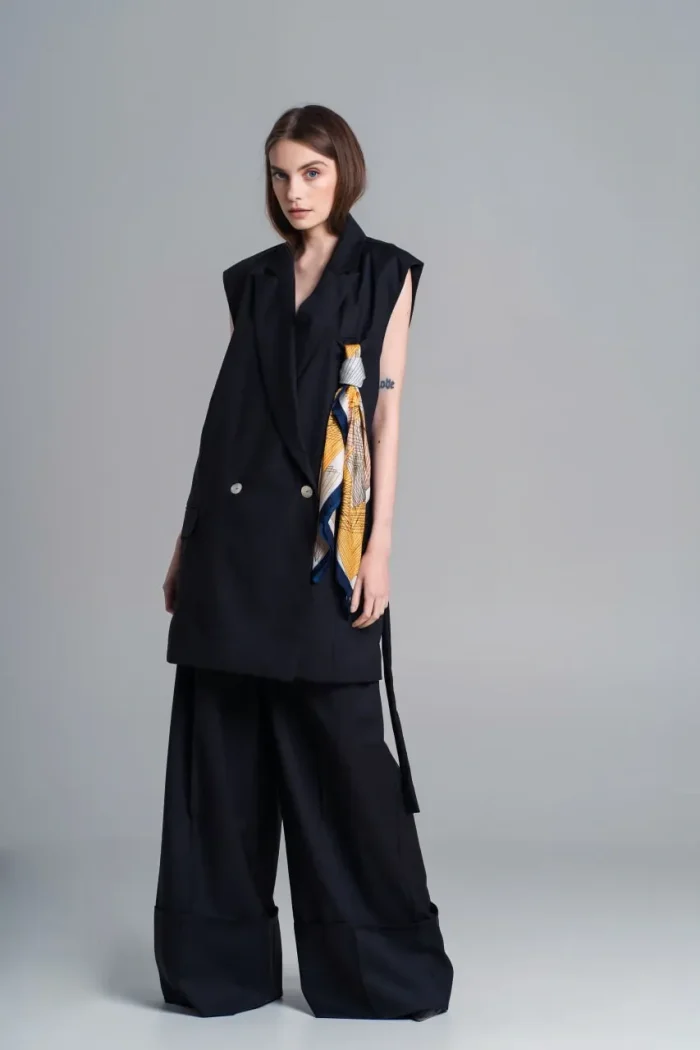 belted vest wih shawl "vovna" - black